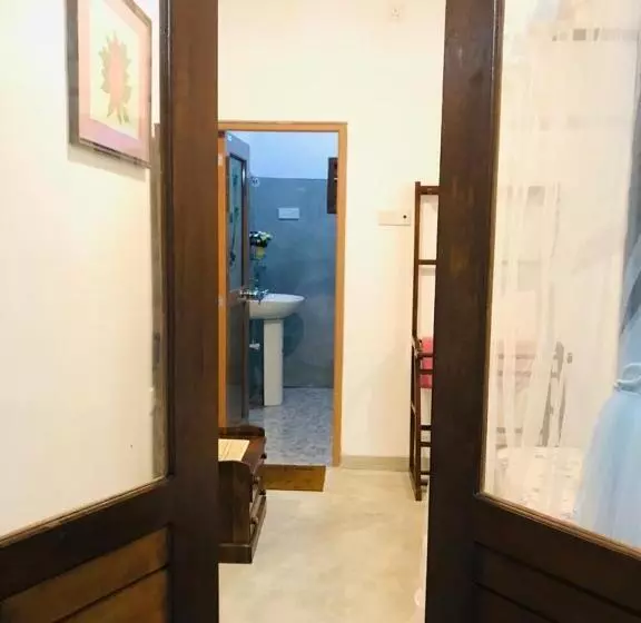 Majatalo Lasindu Guest