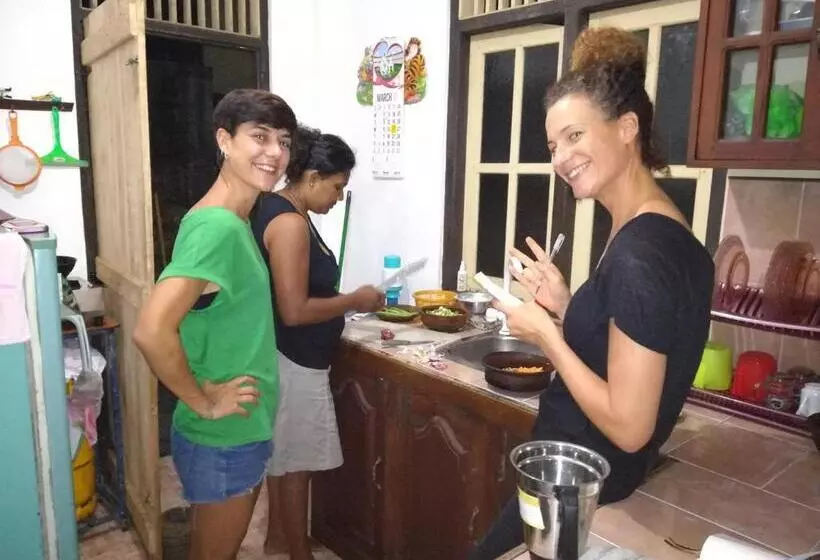 Majatalo Lasindu Guest