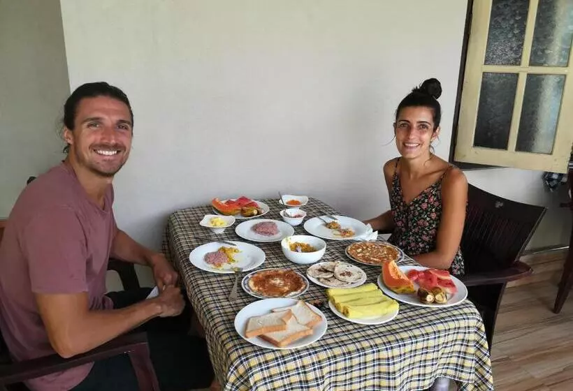 Majatalo Lasindu Guest