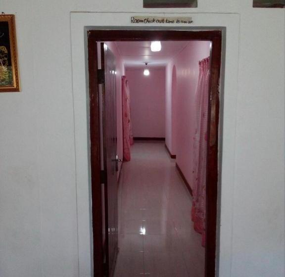 膳宿费 Lizzie Villa Guest House