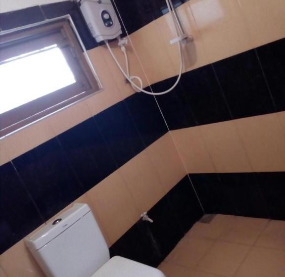 膳宿费 Lizzie Villa Guest House