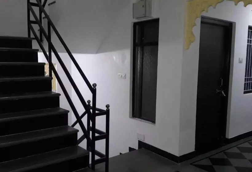 ペンション Nandini Paying Guest House
