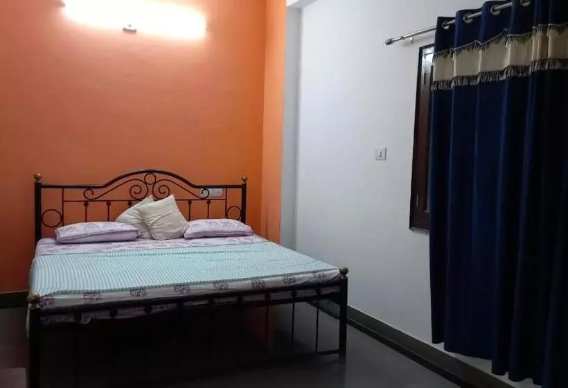 ペンション Nandini Paying Guest House