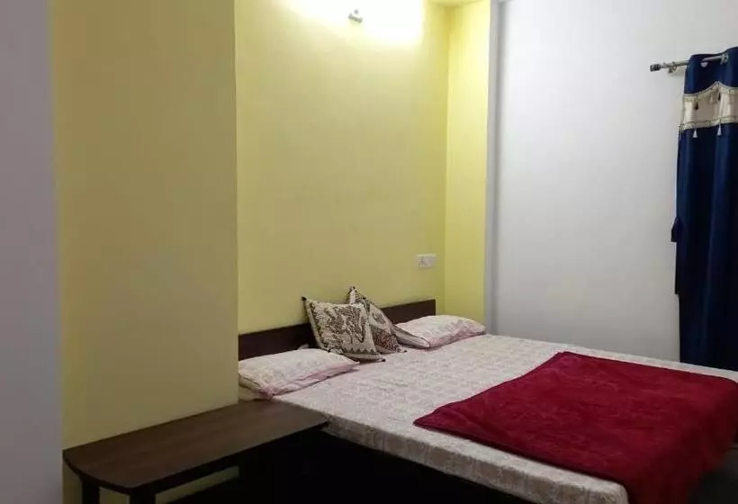 ペンション Nandini Paying Guest House