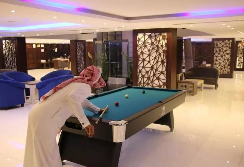 Al Jowder Suits