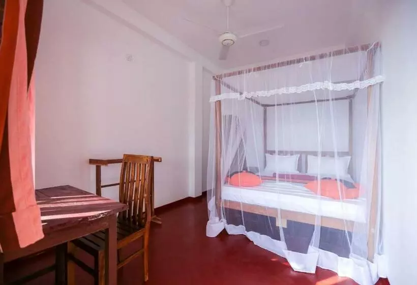 ペンション Lazies Midigama