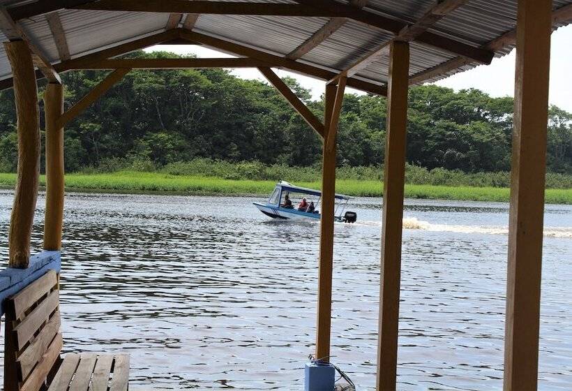 پانسیون Tortuguero Hostel & Backpackers