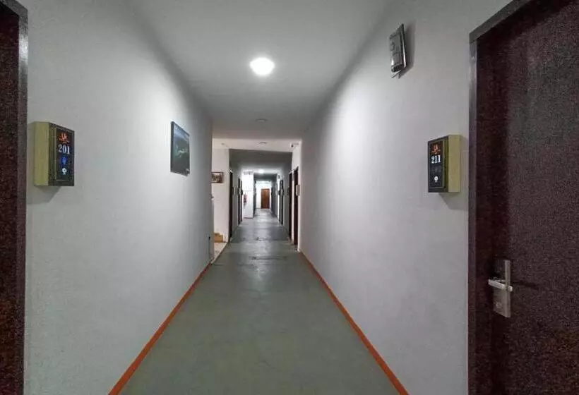 ペンション Unikarya Lodge