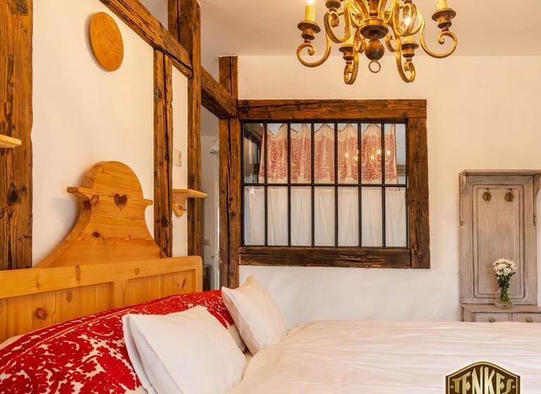 Общежитие Tenkes Fogadó és Vendégház Harkány