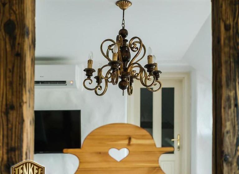 Общежитие Tenkes Fogadó és Vendégház Harkány