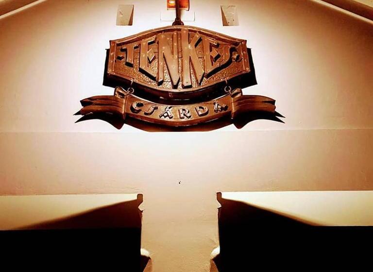 Общежитие Tenkes Fogadó és Vendégház Harkány