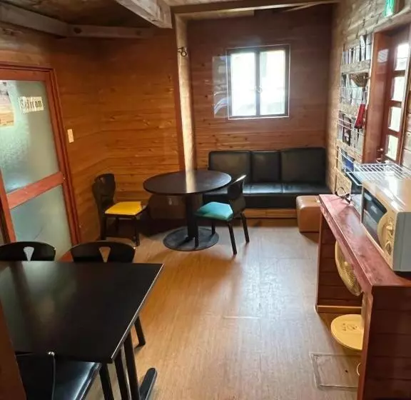 ペンション Little Alaskan Guest House