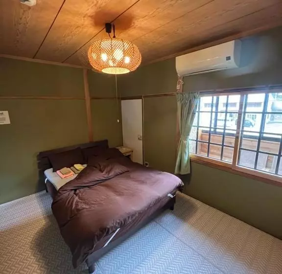ペンション Little Alaskan Guest House