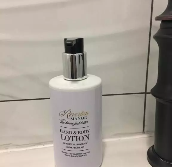 Majatalo Riverton Manor