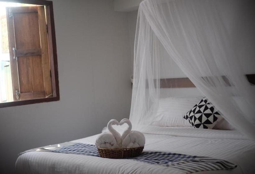 پانسیون The Good Days