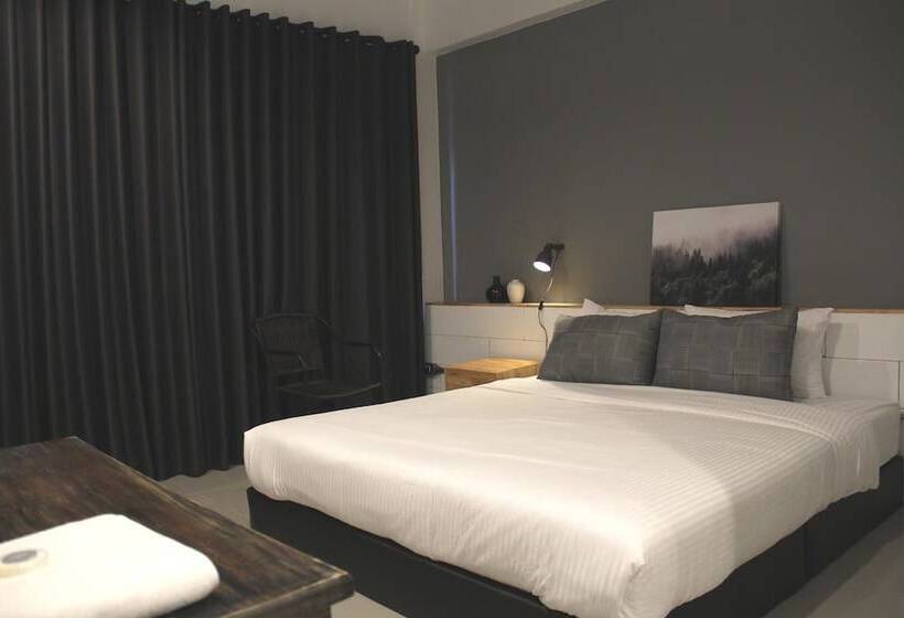 پانسیون The Good Days