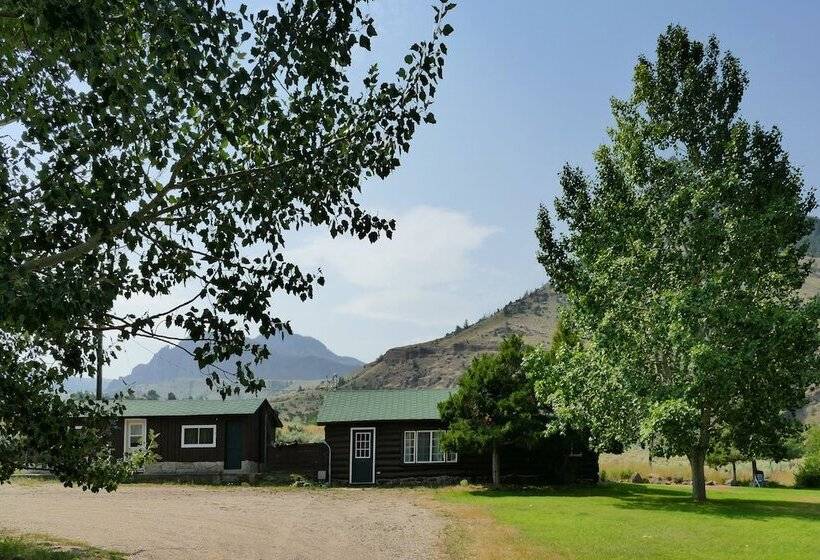 Общежитие Trail Shop Inn