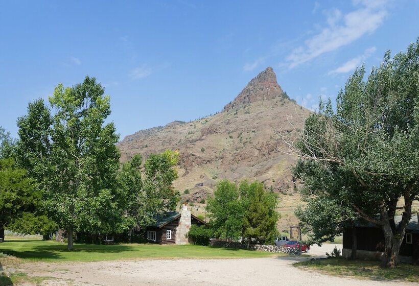 Общежитие Trail Shop Inn