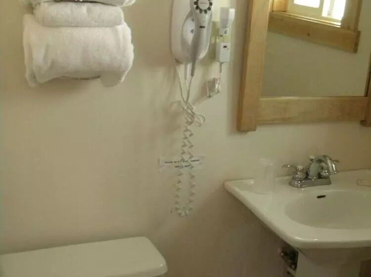 Retkeilymaja Trail Shop Inn