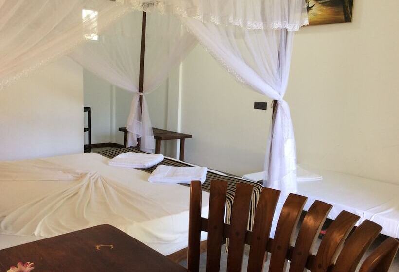 Pension Sigiriya Rock Hide