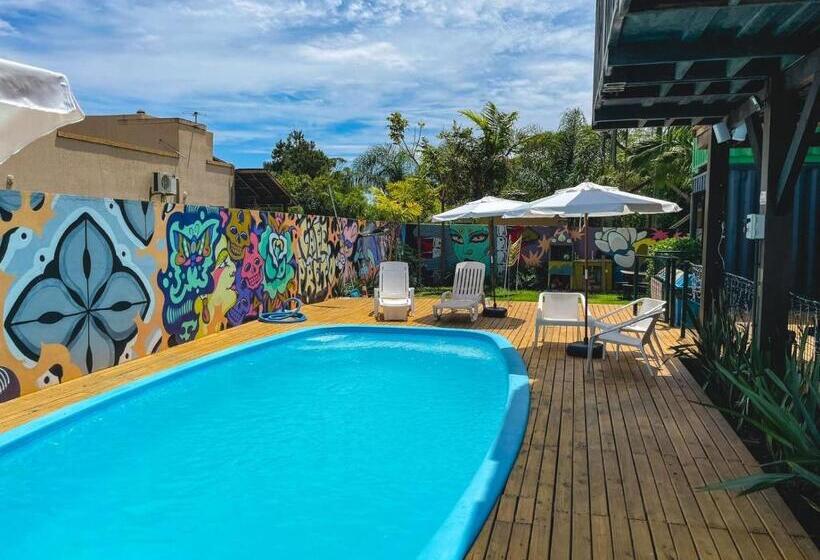 פנסיון Innbox   Praia Do Rosa