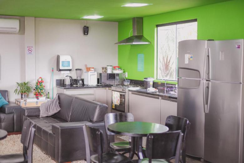 פנסיון Innbox   Praia Do Rosa