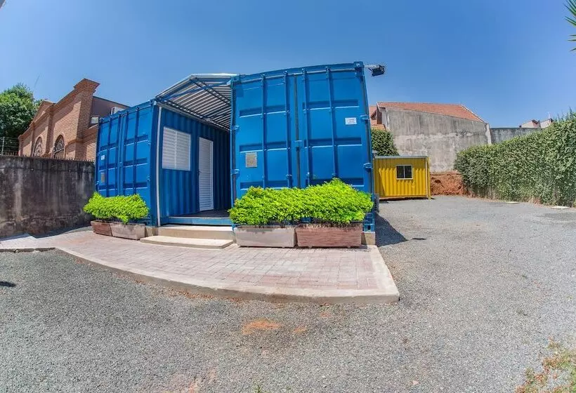 ペンション Residencial Villa Container