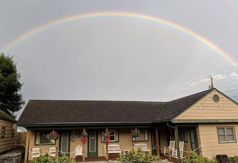 ユースホステル Wooden Boat Inn