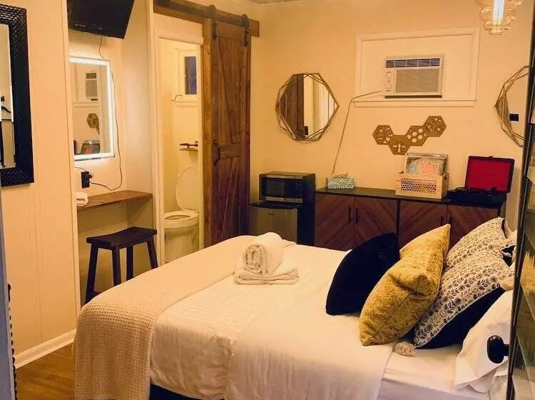 ユースホステル Wooden Boat Inn