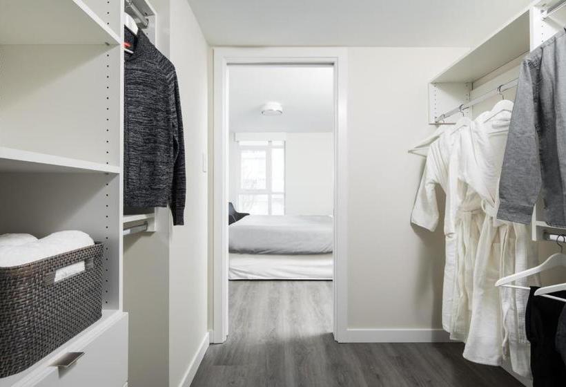 Level Yaletown Richards