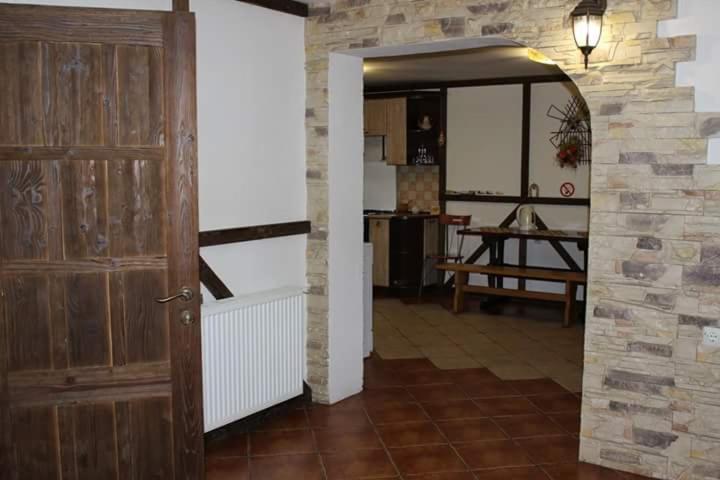 بنسيون Karpatska Mria