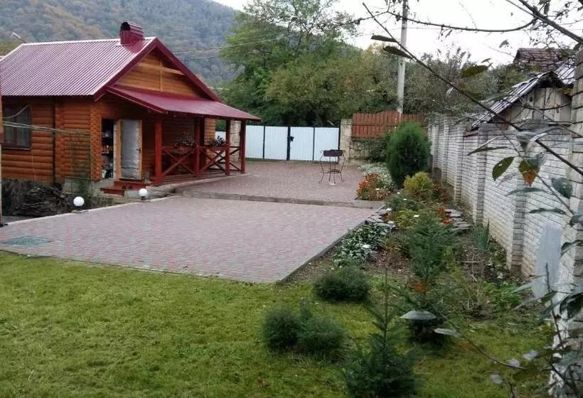 پانسیون Karpatska Mria