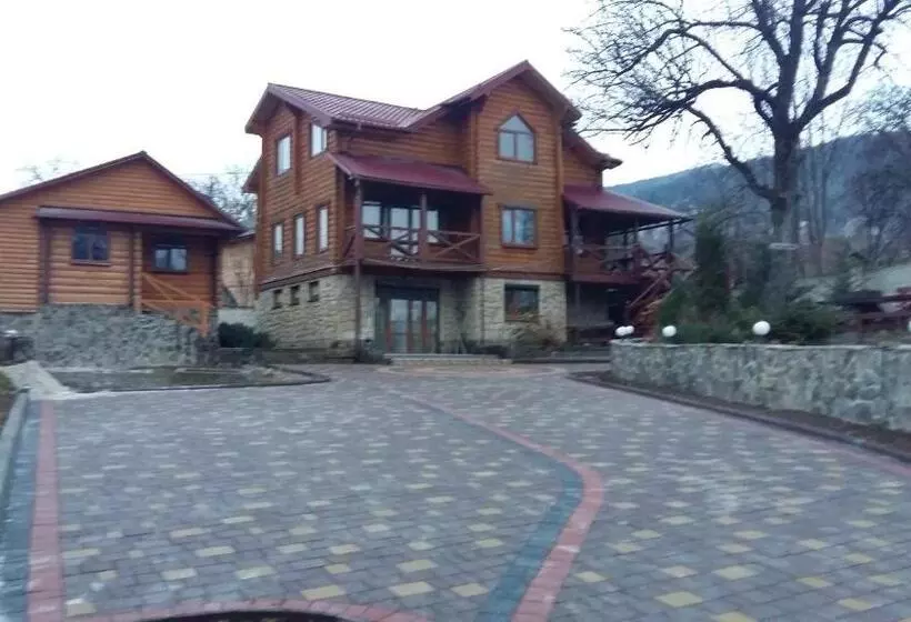 پانسیون Karpatska Mria