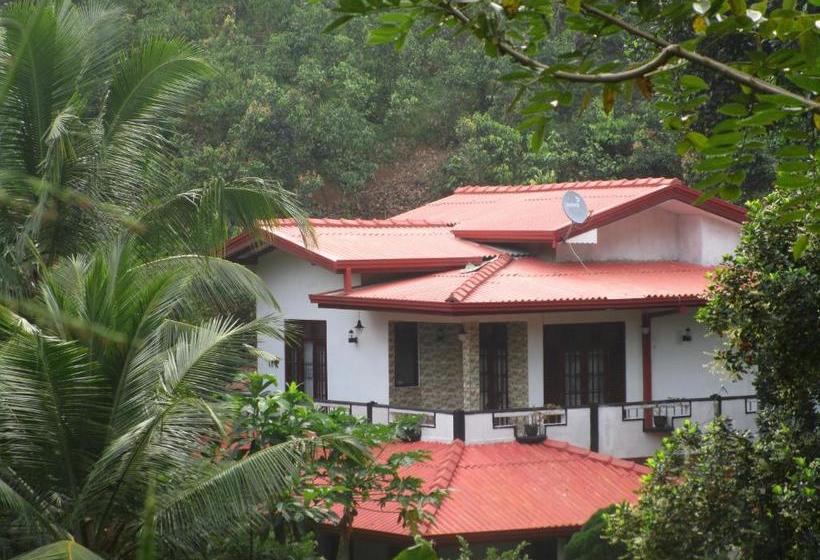 펜션 Maneesha Guest House