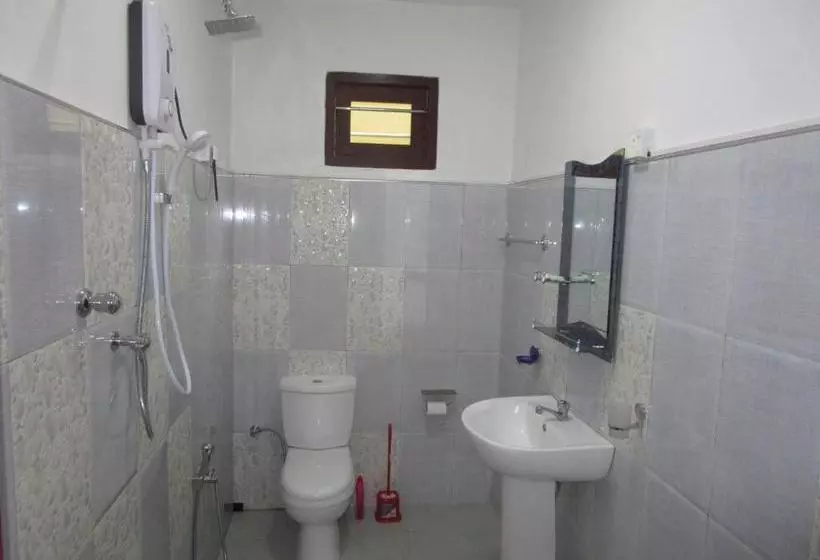 پانسیون Maneesha Guest House
