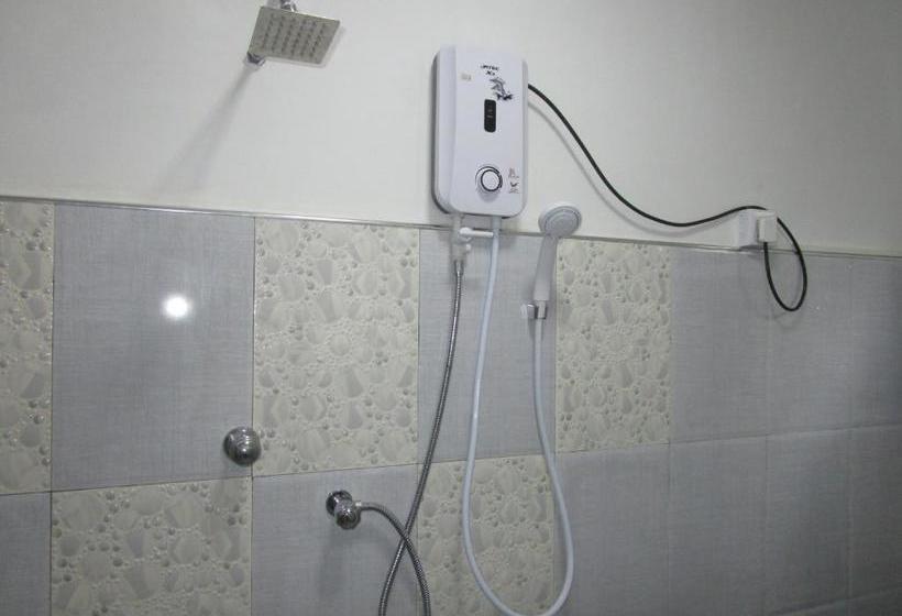 펜션 Maneesha Guest House