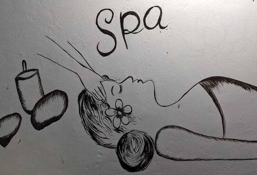 Пансион Canoe Beach Resort Tangalle