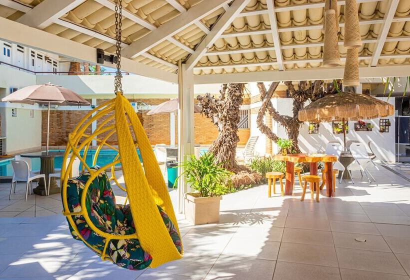 بنسيون Grandville Hotel Pousada