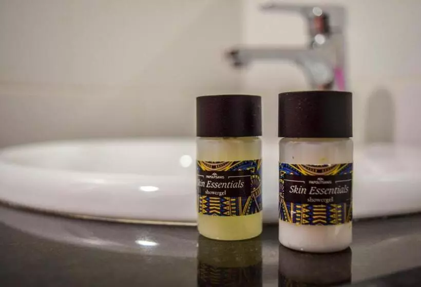 پانسیون Sokaku I Te Marreve Guesthouse