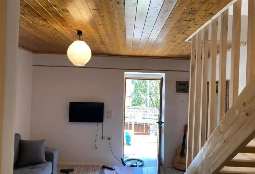 پانسیون Sokaku I Te Marreve Guesthouse