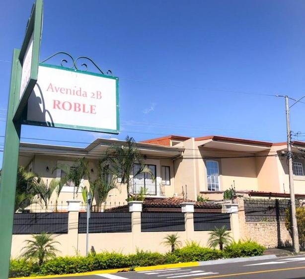 فندق صغير Ester`s Place