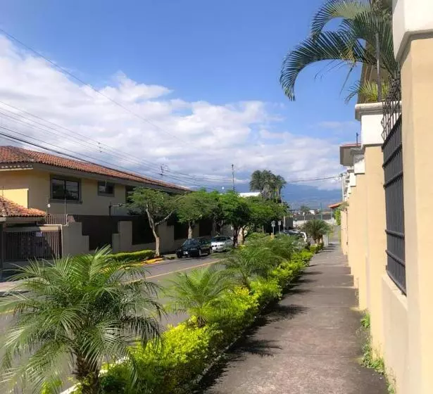 Retkeilymaja Ester`s Place