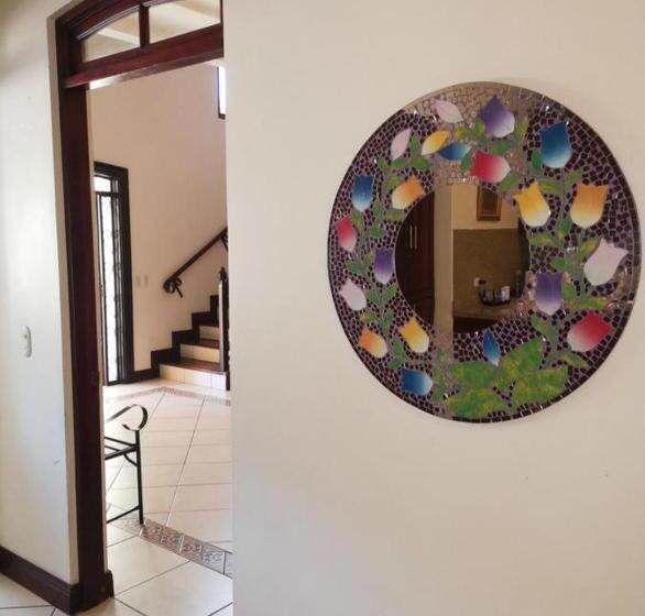 فندق صغير Ester`s Place