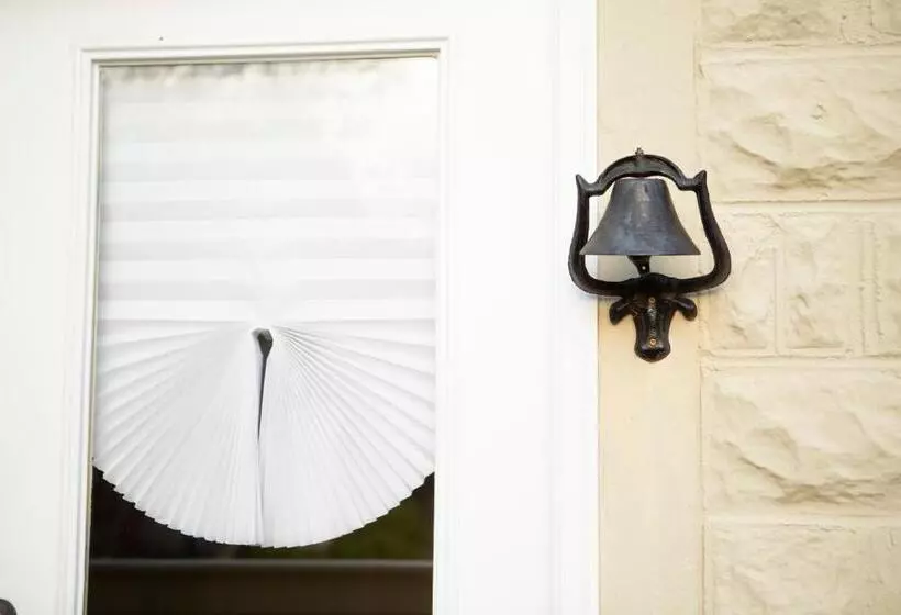 Hotelli The Chimney Rock Inn & Cottages