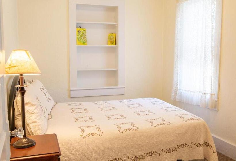 ホテル The Chimney Rock Inn & Cottages