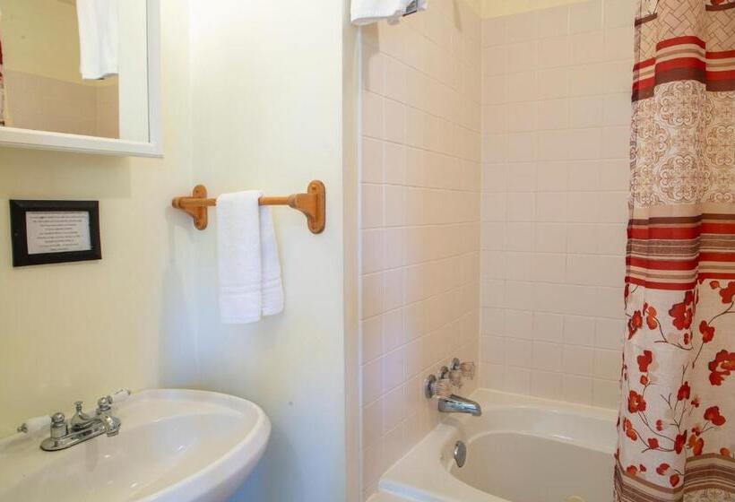 ホテル The Chimney Rock Inn & Cottages