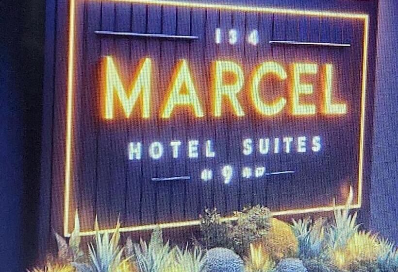 Plaza Marcel Suites