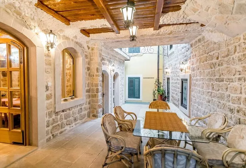 پانسیون Villa Stari Grad