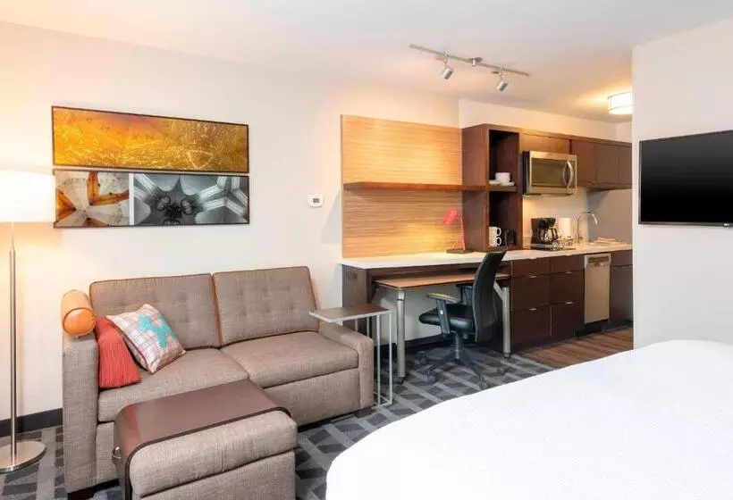 Hotelli Towneplace Suites By Marriott Louisville North