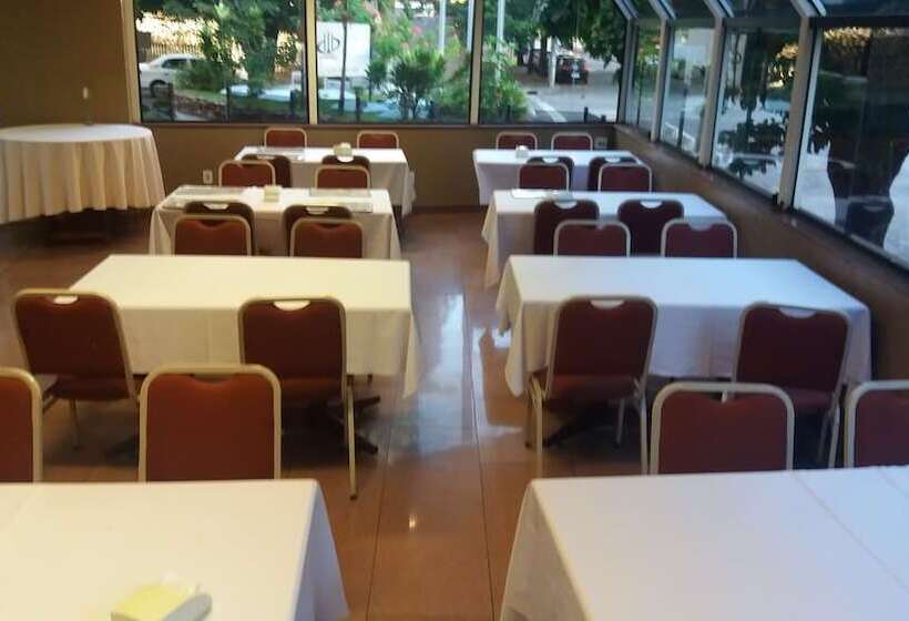 Flat Oeste La Residence